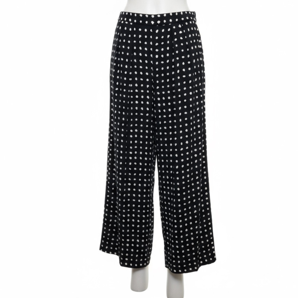 Storee polka dot pants, size xs. Worn twice!‎
